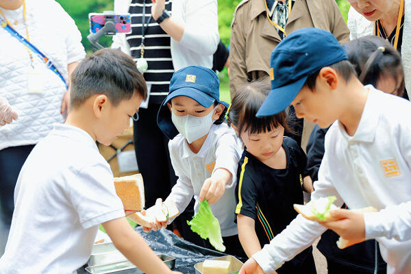 Mother’s Day celebration,Hiba Academy Nantong Nursery